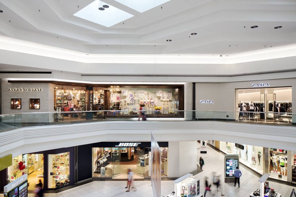 Live near Woodfield Mall